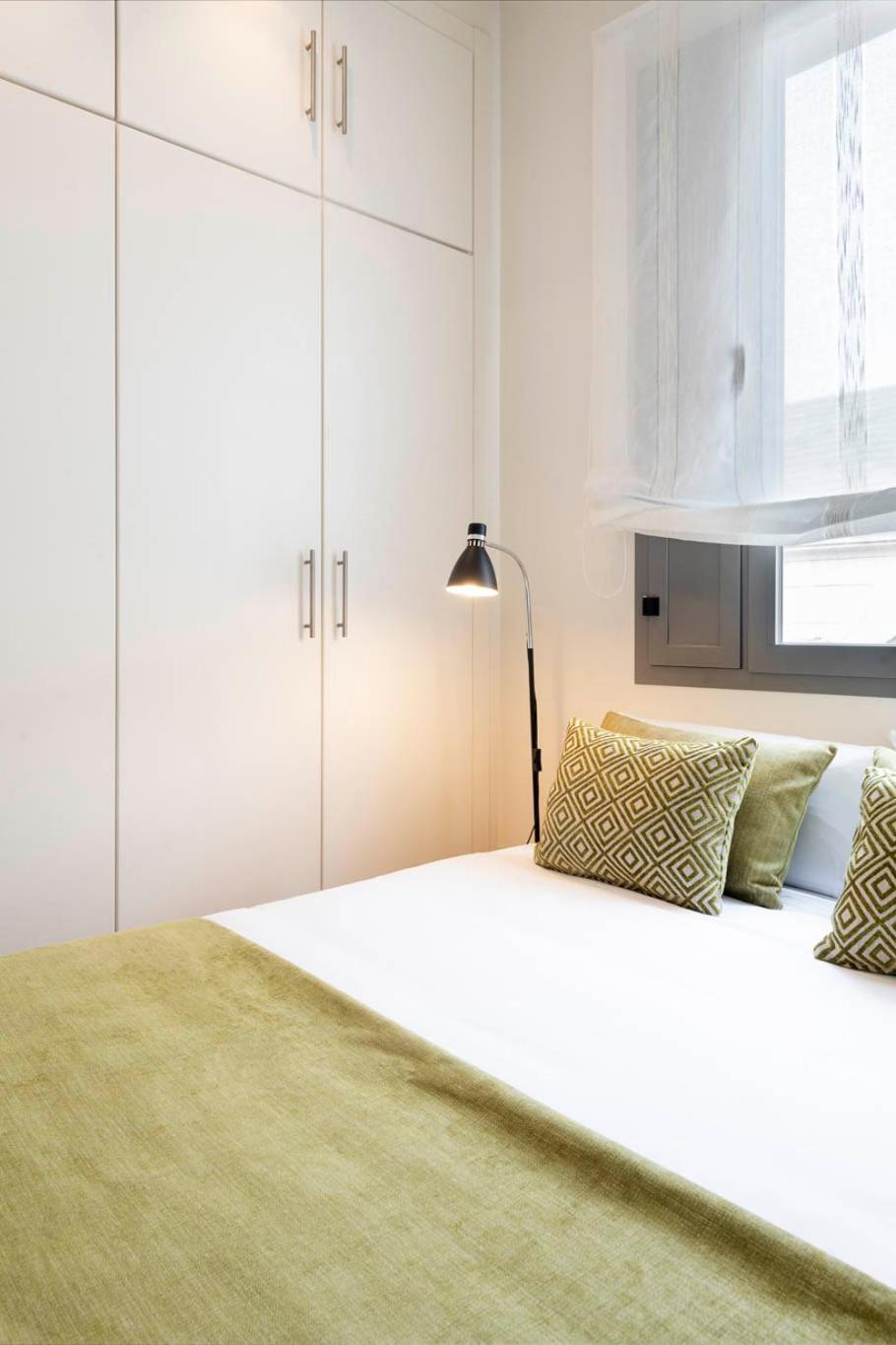 Apartamento Familiar Nuevo De Diseno En La Mejor Zona De Triana, Parking Included Siviglia Esterno foto