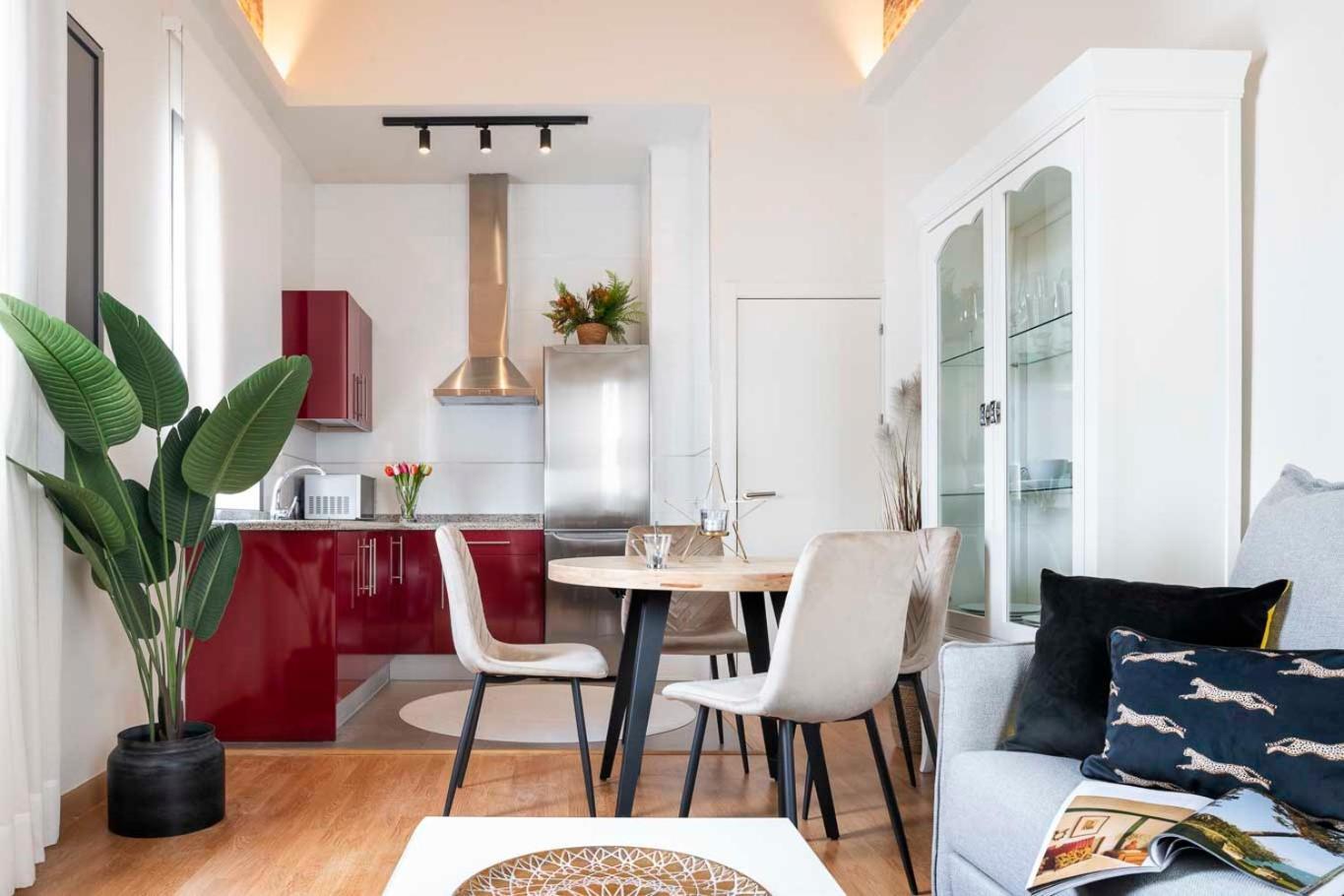 Apartamento Familiar Nuevo De Diseno En La Mejor Zona De Triana, Parking Included Siviglia Esterno foto